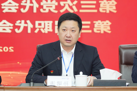 孙珺涛(调整).JPG