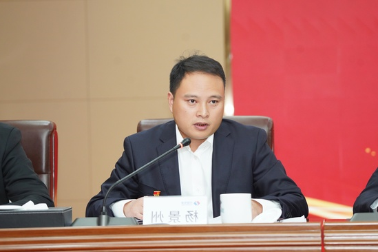 杨总(调整)_副本.jpg
