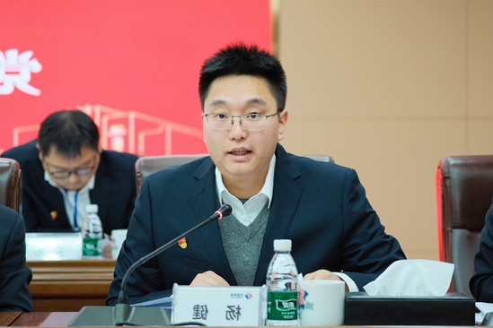 杨书记 修.jpg