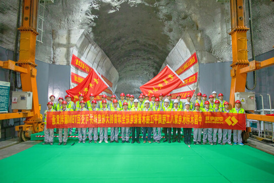 大合照.jpg