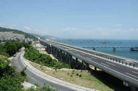 长韶娄高速公路.jpg